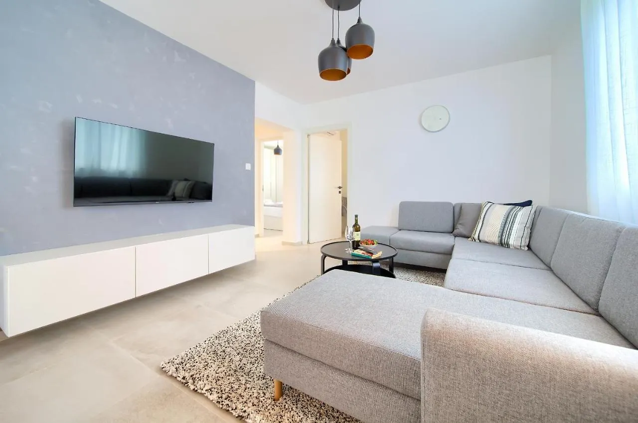 Navi Appartement Selce 0*,  Kroatië